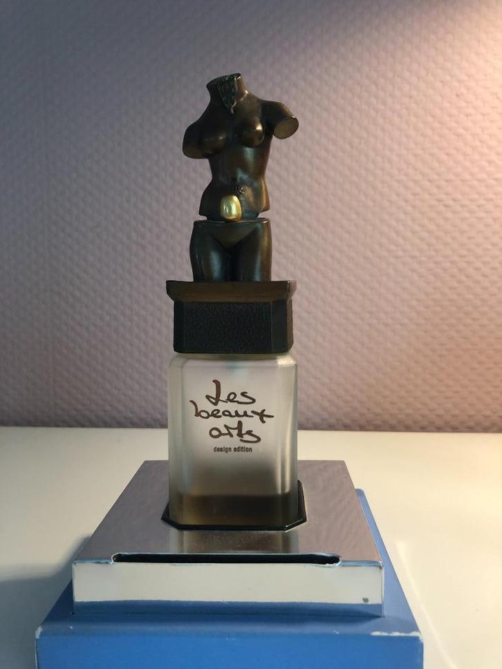 Les Beaux Arts - Beeldje van Salvador Dali - Space Venus, Verzamelen, Parfumverzamelingen, Zo goed als nieuw, Overige typen, Ophalen of Verzenden