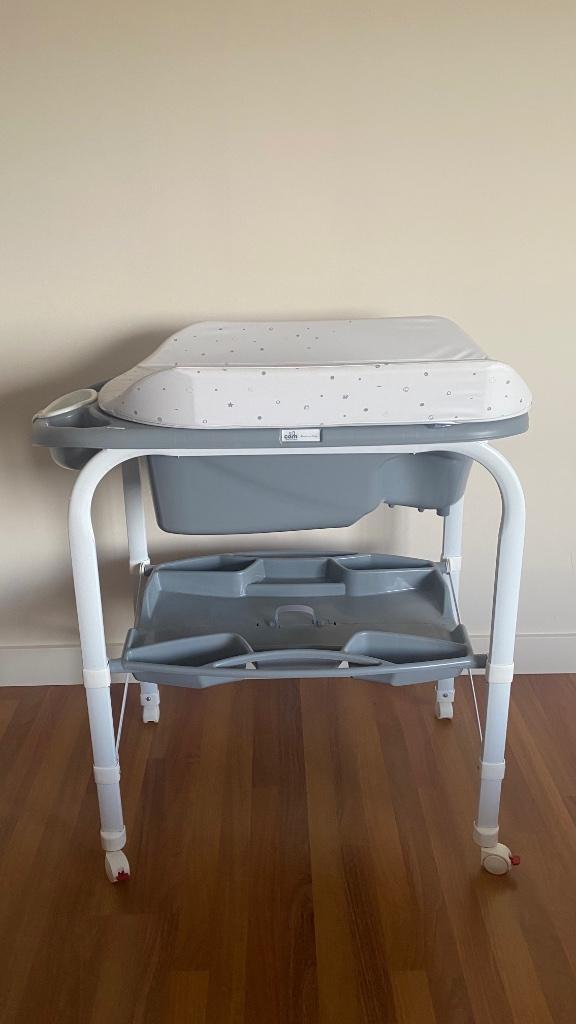 Verzorgingstafel met Bad Chicco Grijs, Kinderen en Baby's, Badjes en Verzorging, Gebruikt, Badje, Overige merken, Ophalen