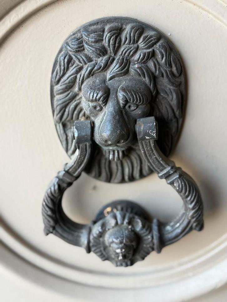 Antieke Leeuwenkop Deurklopper, Huis en Inrichting, Deurbellen, Gebruikt, Ophalen of Verzenden