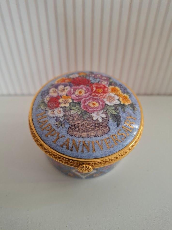 PILLENDOOS "Happy Anniversary" 7cm Royal Worcester Porselein, Ophalen of Verzenden, Nieuw