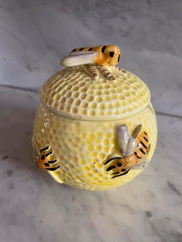 Honingpotje Made in Italy beschikbaar voor biedingen