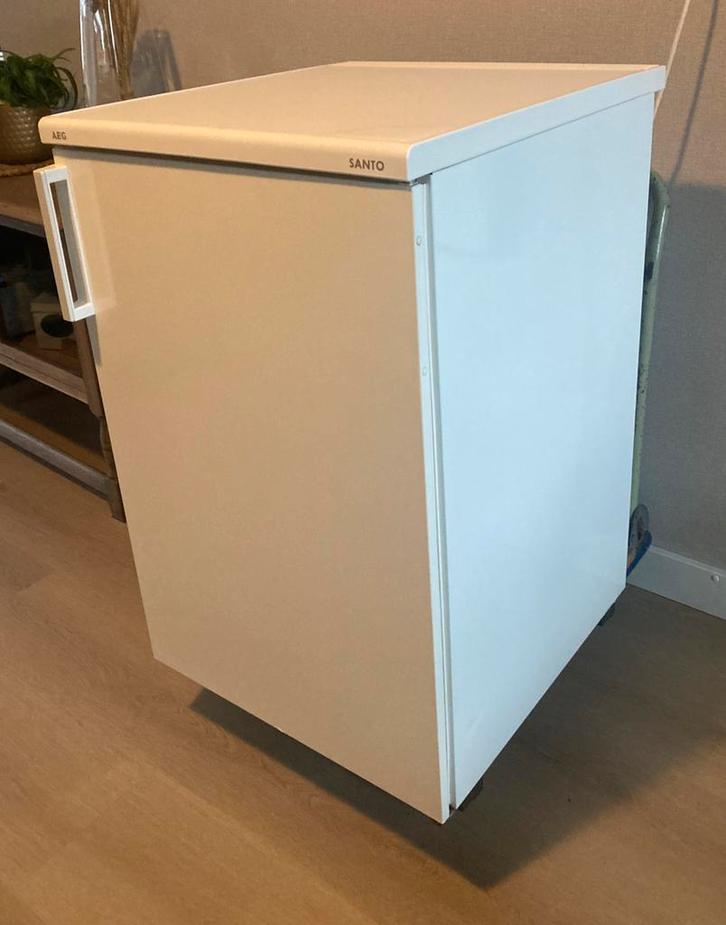 AEG Santo koelkast met vriesvak- schoon, werkt goed!, Witgoed en Apparatuur, Overige Witgoed en Apparatuur, Gebruikt, Ophalen
