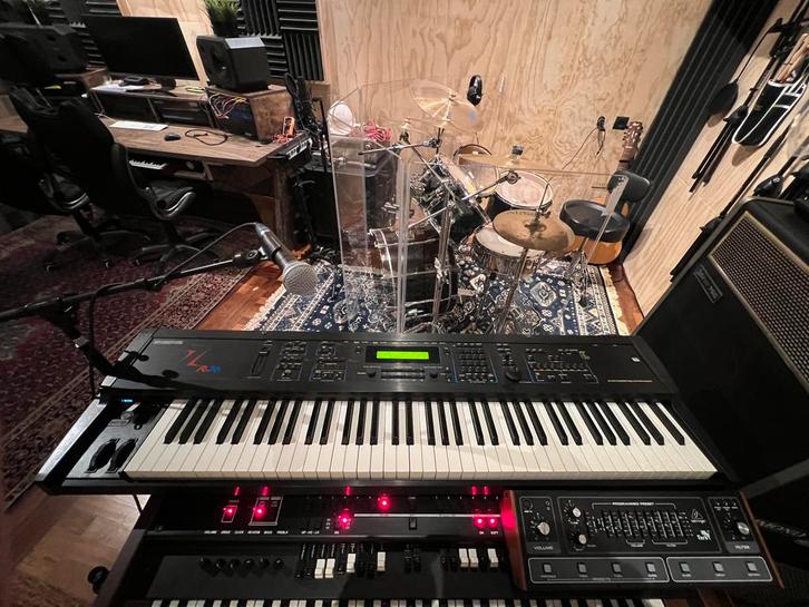 Ensoniq ZR 76 ultra rare Synthesizer Workstation, Muziek en Instrumenten, Keyboards, Gebruikt, 76 toetsen, Overige merken, Aanslaggevoelig