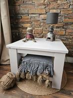 Bijzettafel / salontafel robuust hout Taupe, Ophalen, Vierkant, Hout, 55 tot 75 cm