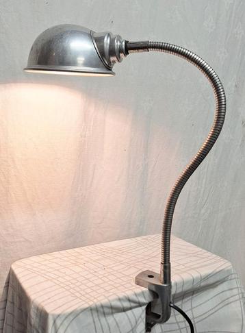 G.C.M.E. Italiaans design bureaulamp aan beugel / klem beschikbaar voor biedingen