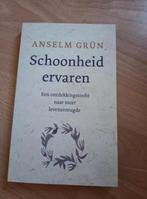 Anselm Grün - Schoonheid ervaren, Ophalen of Verzenden, Zo goed als nieuw
