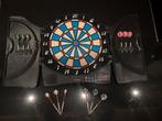 Elektronisch dartbord met 4 setjes pijlen - Zo goed als nieu, Sport en Fitness, Darts, Ophalen, Zo goed als nieuw, Dartbord met pijlen
