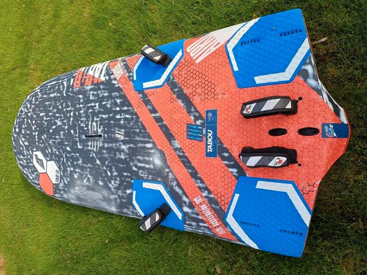 TABOU AIRIDE met Starboard foil, Watersport en Boten, Windsurfen, Zo goed als nieuw, Plank, 7 m² of meer, Ophalen