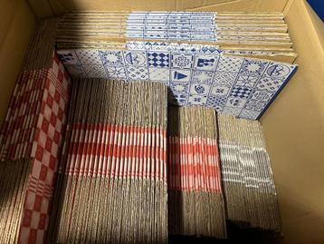 kerstdozen kerstpakket kersttassen cadeau zakjes restpartij beschikbaar voor biedingen