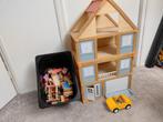 Poppen huis met toebehoren, Ophalen of Verzenden, Zo goed als nieuw, Poppenhuis