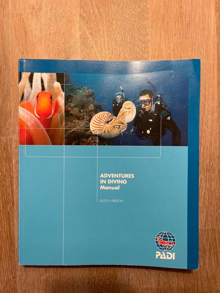 PADI Adventures in Diving (Nederlandse versie), Watersport en Boten, Duiken, Zo goed als nieuw, Ophalen of Verzenden