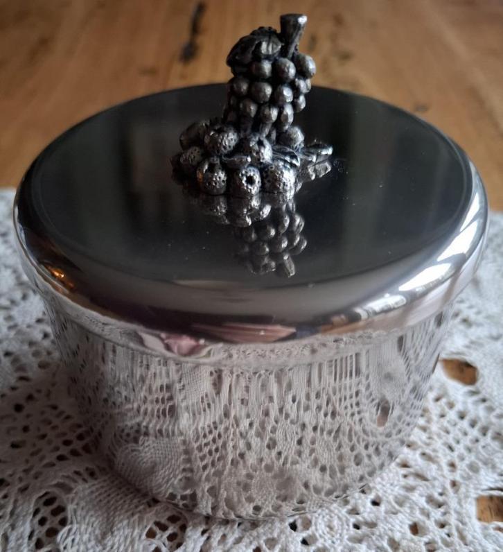 Verzilverd potje met deksel, druiventros, appeltjes, fruit, Antiek en Kunst, Curiosa en Brocante, Ophalen of Verzenden