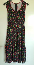 pinup couture swingdress cherry M, Kleding | Dames, Jurken, Ophalen of Verzenden, Gedragen