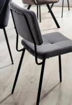 Zwarte eetkamerstoel karwei, Ophalen, Zo goed als nieuw, Zwart, Twee