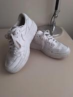 Nike air force1 sneaker laag 37.5, Ophalen of Verzenden, Zo goed als nieuw, Zwart, Sneakers of Gympen