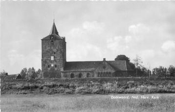 (387-245-011) Dodewaard Kerk beschikbaar voor biedingen
