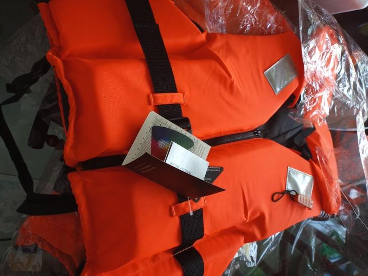 4x reddings vest nieuw, Watersport en Boten, Watersportkleding, Nieuw, Reddingsvest of Zwemvest, Dame of Heer, Ophalen