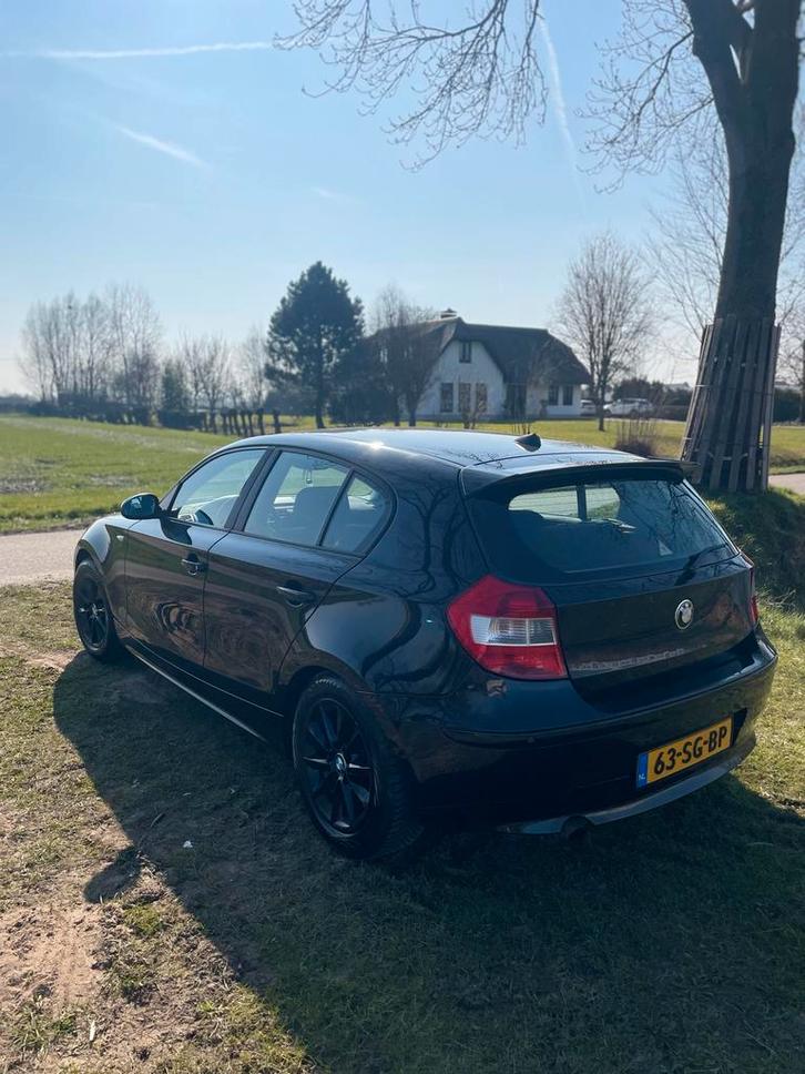 BMW 1-Serie 1.6 I 116i 2006 Zwart 5DR High Executive NAP, Auto's, BMW, Particulier, 1-Serie, ABS, Airbags, Airconditioning, Alarm