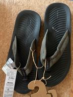Olaian Slippers Maat 47/48 - Nieuw, Ophalen of Verzenden, Nieuw, Zwart, Slippers