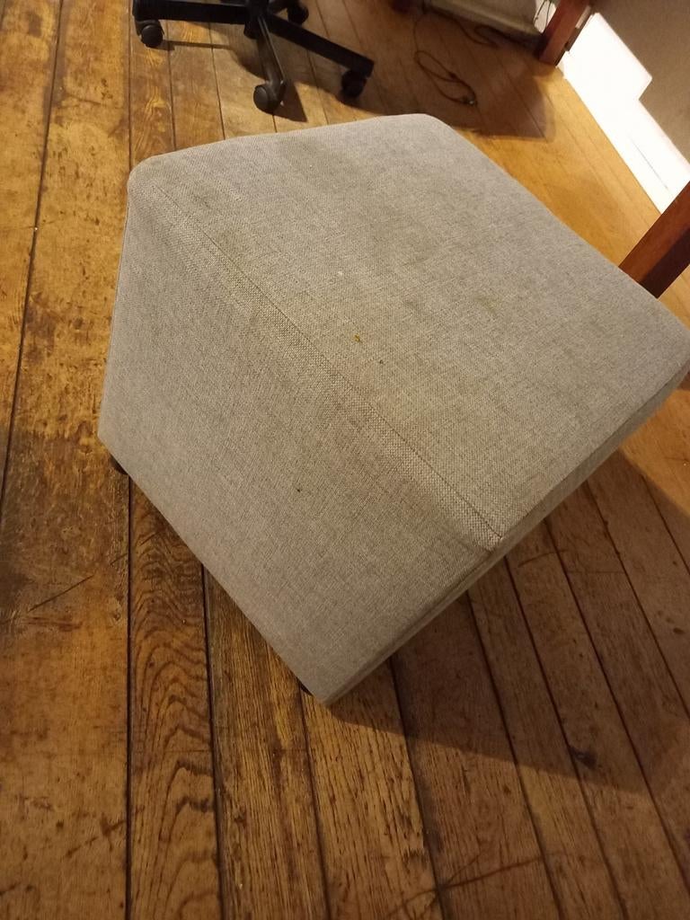 Poef Leuk als klein bij zet stoeltjes, Ophalen of Verzenden