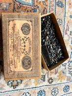 Oud doosje met stoelspijkers, Antiek en Kunst, Ophalen of Verzenden