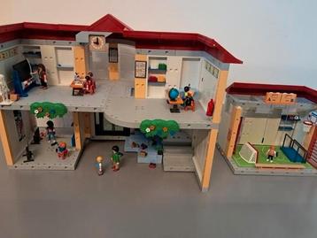 Playmobil school+gymzaal beschikbaar voor biedingen