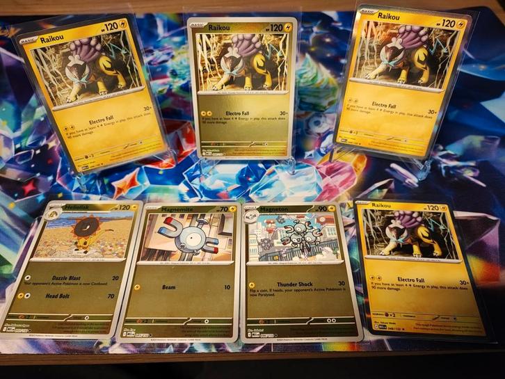 Pokémon Mega Evolution - holo en reverse lightning, Hobby en Vrije tijd, Verzamelkaartspellen | Pokémon, Nieuw, Meerdere kaarten