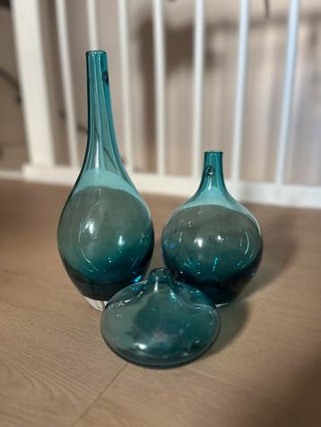 3 Blauwe Vazen IKEA beschikbaar voor biedingen