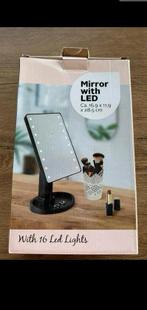 Mirror with LED lights, Ophalen, Vierkant, Minder dan 50 cm, Minder dan 100 cm