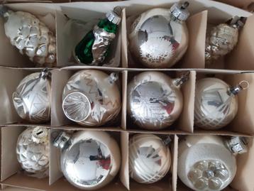 oude kerstballen/figuren beschikbaar voor biedingen