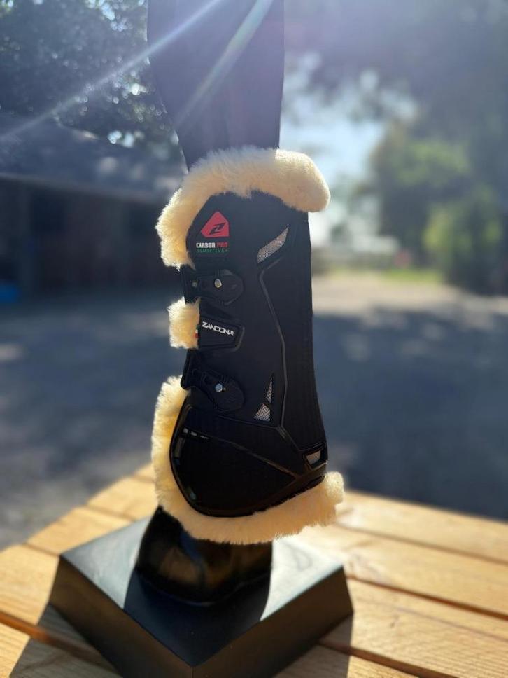 Zandona CARBON PRO SENSITIVE+ TENDON, Dieren en Toebehoren, Paarden en Pony's | Beschermers, Nieuw, Ophalen of Verzenden