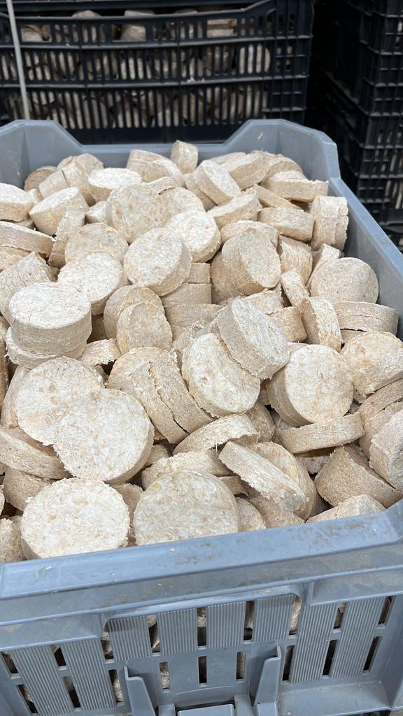 Briketten, Tuin en Terras, Haardhout, Minder dan 3 m³, Ophalen