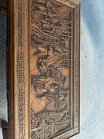 Chinese salontafel met houtsnijwerk en glasplaat, Ophalen