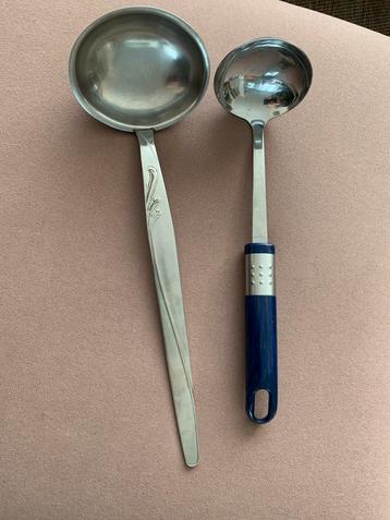 Vintage jaren 60 pollepel en sauslepel Inox beschikbaar voor biedingen