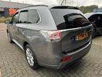 Mitsubishi Outlander 2.0 PHEV Executive CAMERA LED TREKHAAK, 4 cilinders, Leder en Stof, Vierwielaandrijving, Hybride Elektrisch/Benzine