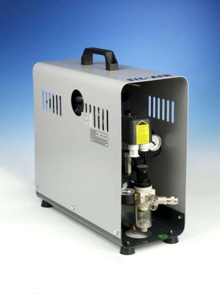 Airbrush compressor met pistool, Hobby en Vrije tijd, Knutselen, Zo goed als nieuw, Gereedschap of Toebehoren, Ophalen