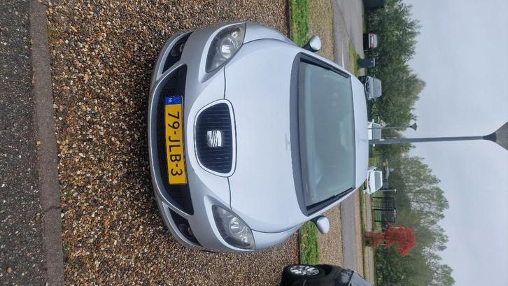 Seat Leon 1.6 75KW 2009 Grijs, Auto's, Seat, Particulier, Leon, Climate control, Cruise Control, Elektrische buitenspiegels, Elektrische ramen