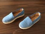 Leuke instapper river island, Ophalen of Verzenden, Zo goed als nieuw, Blauw, Instappers