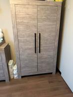 Complete babykamer - Kledingkast, ledikant, commode, Kinderen en Baby's, Kinderkamer | Commodes en Kasten, Ophalen, Gebruikt, Kast