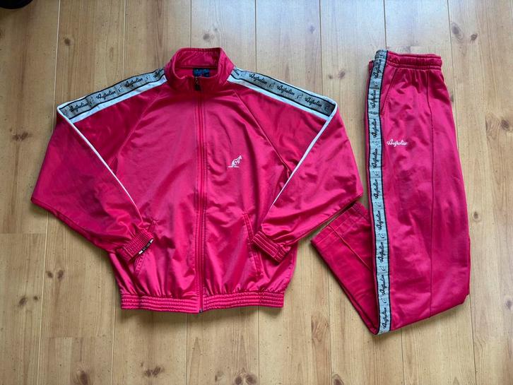 Australian schouderbies pak 48 / gabber thunderdome hardcore, Kleding | Heren, Sportkleding, Gedragen, Maat 48/50 (M), Rood, Ophalen of Verzenden