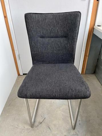 DYYK eetkamer stoel nieuw beschikbaar voor biedingen