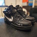 Nike Air Force Mid zwart AF1 mt 39 - Incl gratis paar Nikes, Zwart, Nike, Ophalen of Verzenden, Sneakers of Gympen