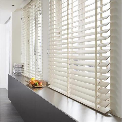 3x houten jaloezieen Luxaflex Raamdecoratie 1.44x1.65, Huis en Inrichting, Stoffering | Gordijnen en Lamellen, Zo goed als nieuw