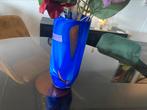 Vaas blauw met rood hand geblazen van 289 nu 69, Huis en Inrichting, Nieuw, Glas, Blauw, 50 tot 75 cm