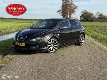 Seat Leon 2.0 FSI Reference Clima Nieuwe APK! NAP tellerstan beschikbaar voor biedingen