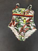 Groen/rood/zwart/wit gebloemd Nuria Ferrer badpak, maat 40C, Kleding | Dames, Badmode en Zwemkleding, Overige kleuren, Badpak