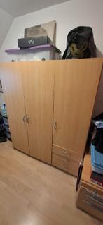 Gratis..kast bureau bureaustoel samen, Gebruikt, 100 tot 150 cm, 150 tot 200 cm, Ophalen of Verzenden