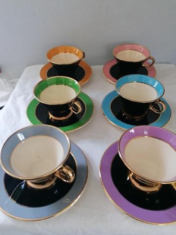 zes vintage kop en schotels kleurrijk ( art deco?) izgst beschikbaar voor biedingen