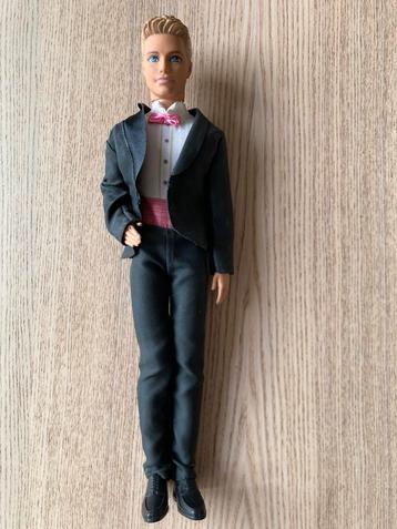 Barbie Ken  beschikbaar voor biedingen