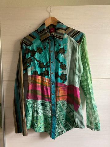 Save the Queen Blouse - open rug detail - Maat L beschikbaar voor biedingen